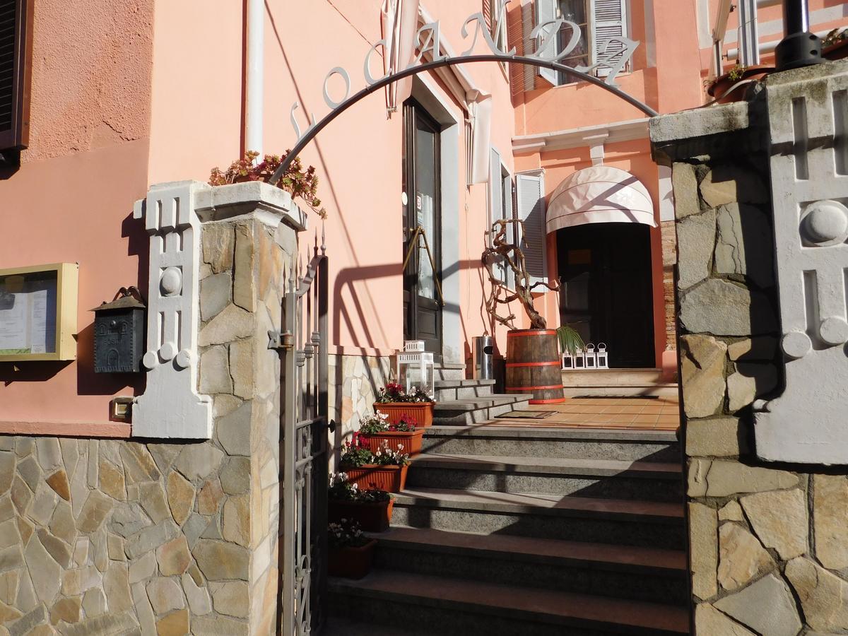 Hotel Il Duca Bianco Calosso Exterior foto